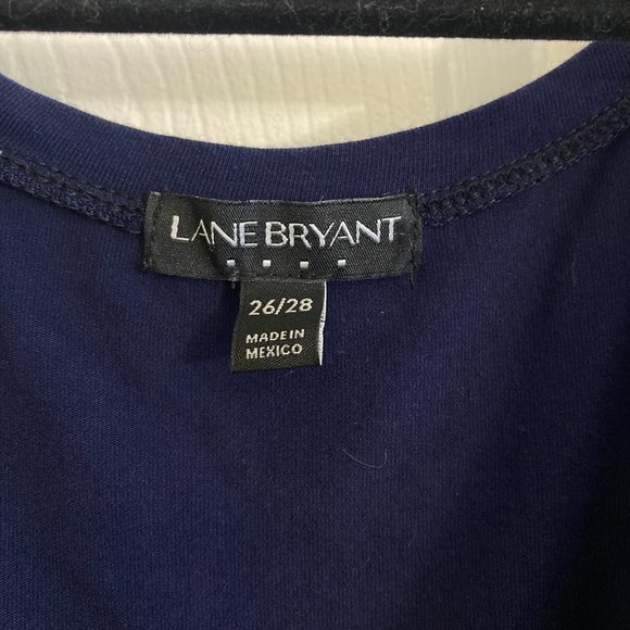 Lane Bryant Women's Floral Top Flowy Print Navy Plus Size 26/28 - Picture 2 of 3